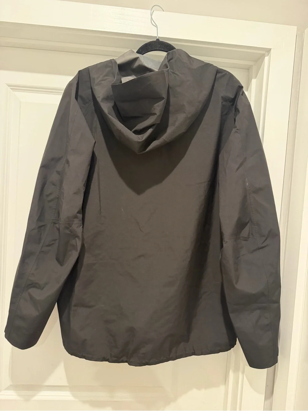 Patagonia Gore-Tex Jacket- Size L Men